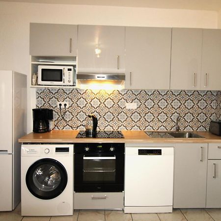 Rose De Sel Apartment Hyeres Bagian luar foto