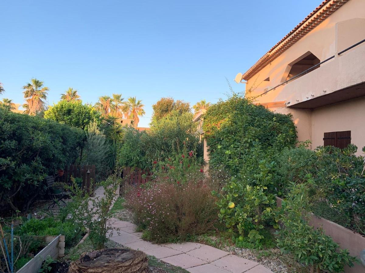 Rose De Sel Apartment Hyeres Bagian luar foto