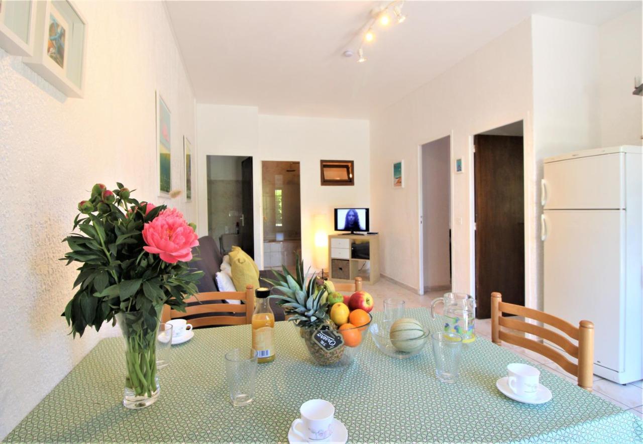 Rose De Sel Apartment Hyeres Bagian luar foto
