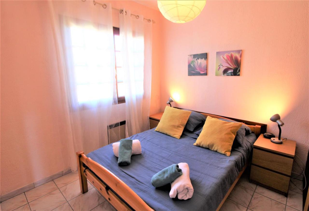 Rose De Sel Apartment Hyeres Bagian luar foto
