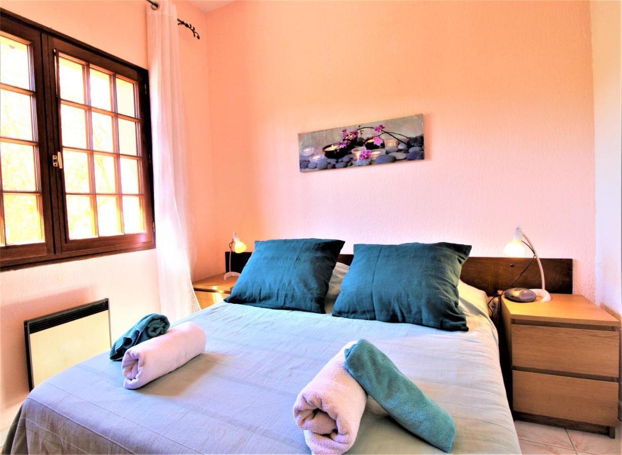Rose De Sel Apartment Hyeres Bagian luar foto