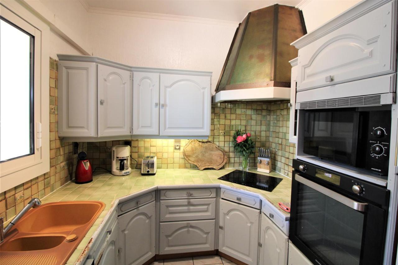 Rose De Sel Apartment Hyeres Bagian luar foto